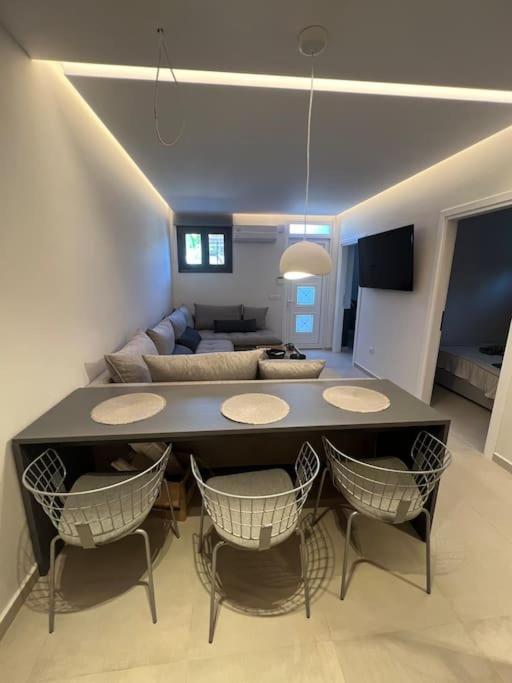 Villa Leo Aigina Vathi  ภายนอก รูปภาพ